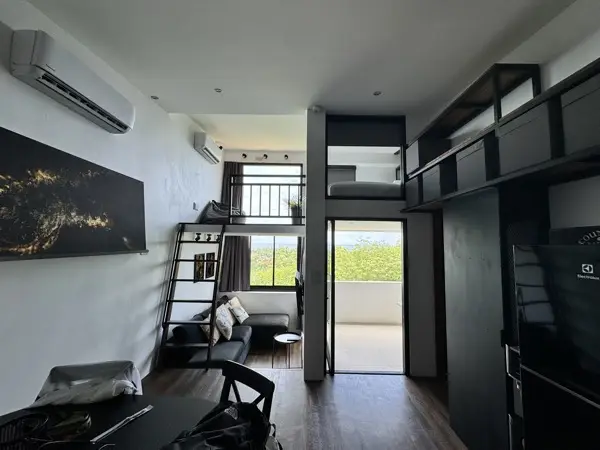 Wnętrze apartamentu z antresolą
